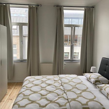 Modern Apartment Third Floor 布鲁塞尔 外观 照片
